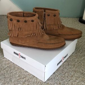 Minnetonka Women’s Moccasin Fringed Booties